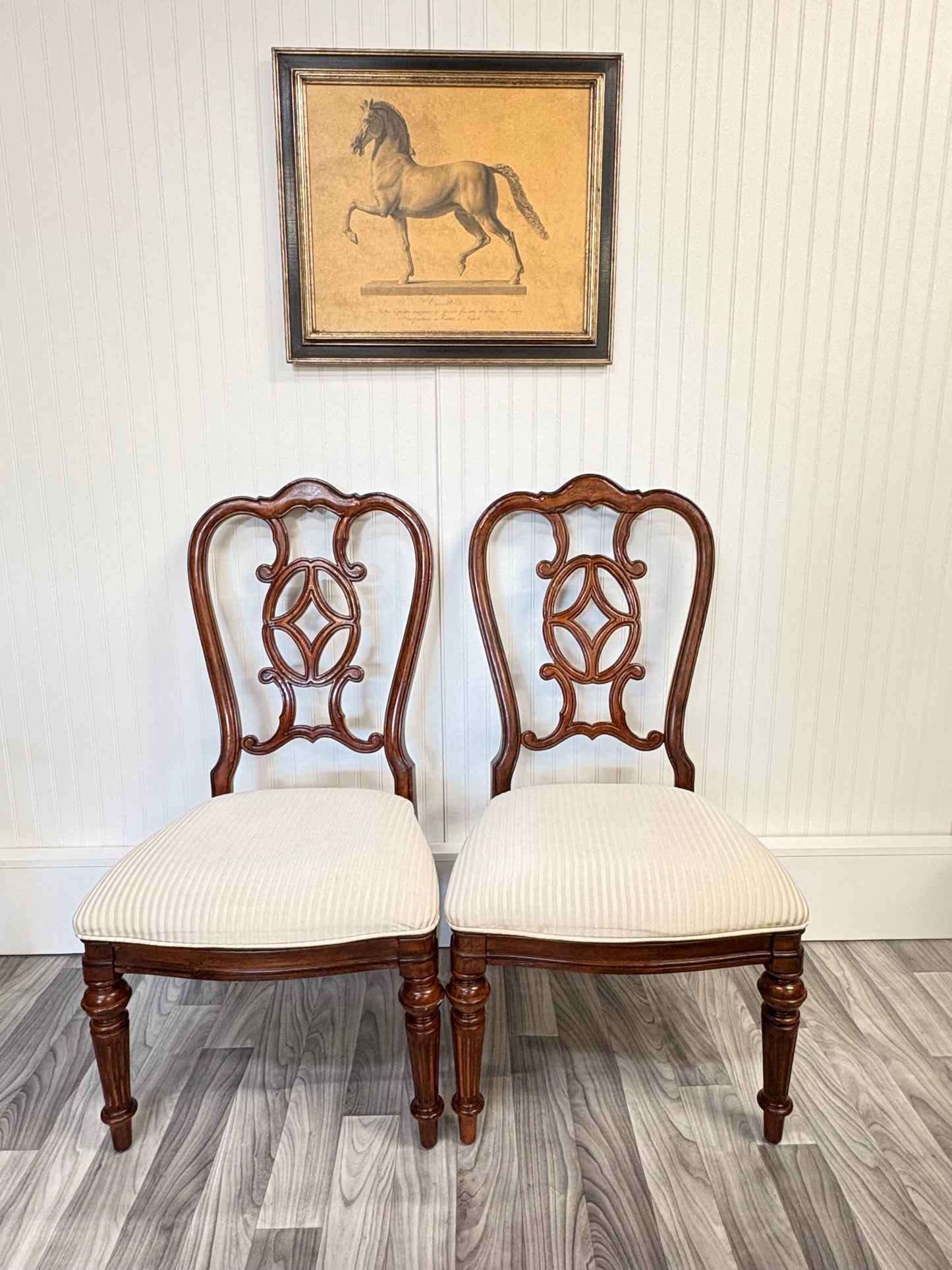Elegant Vintage Dining Chairs – Solid Wood with Upholstered Seats