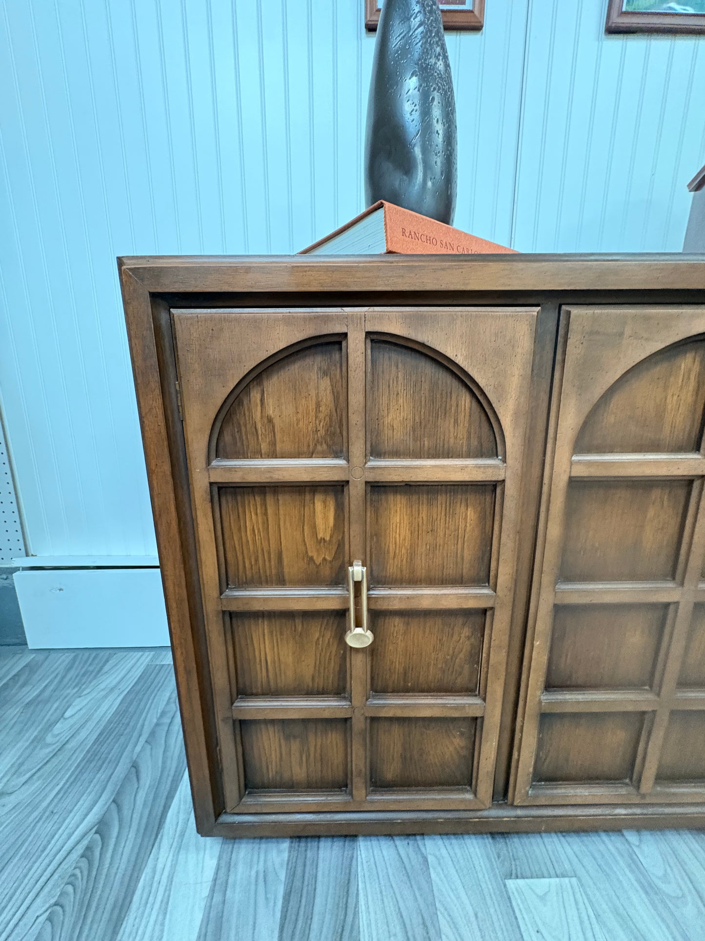 Vintage MCM Wood Credenza / Sideboard with Arched Detail – Stunning Storage Piece
