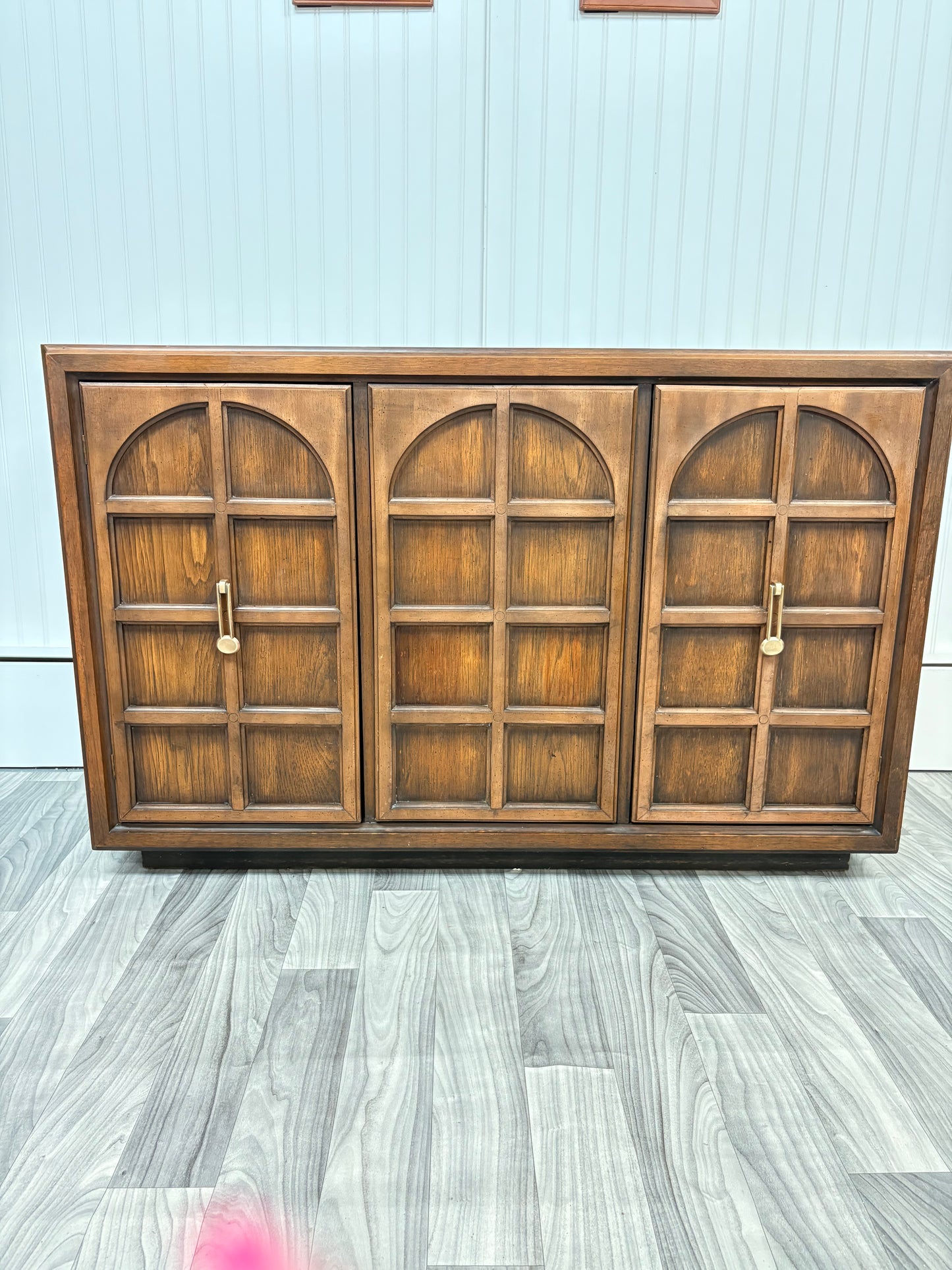Vintage MCM Wood Credenza / Sideboard with Arched Detail – Stunning Storage Piece